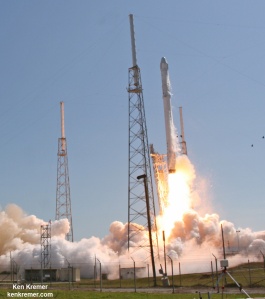 SpaceX Falcon 9 and Dragon blastoff from Space Launch Complex 40 at Cape Canaveral, Fl, April 14, 2015 on the CRS-6 mission to the International Space Station. Credit: Ken Kremer/kenkremer.com
